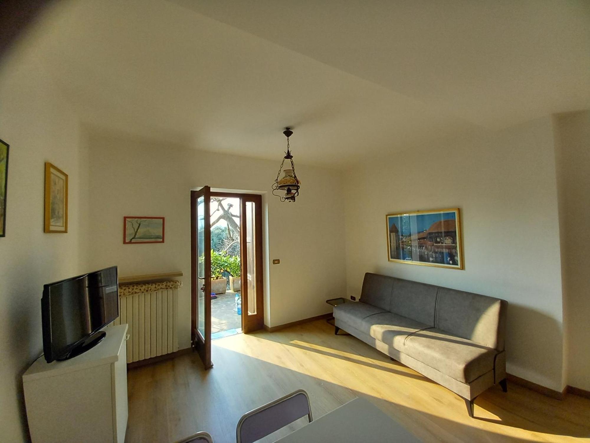 Casa Antony Apartment Torri Del Benaco Exterior photo